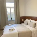 公寓 Three Rings 卡罗维发利